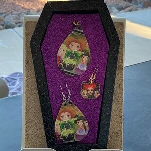 Hocus-pocus necklace and earrings set